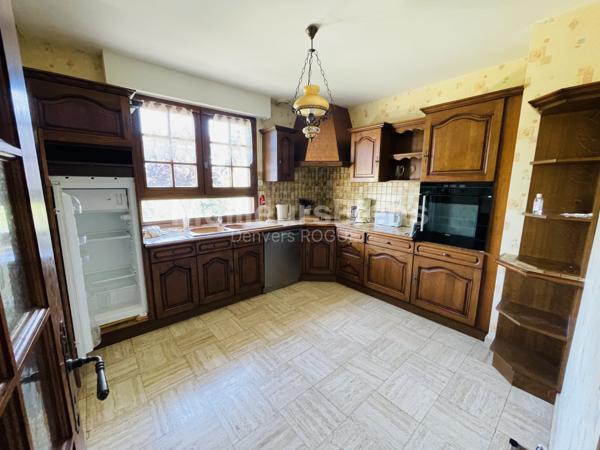 Pavillon 5 chambres avec terrain de 652m2