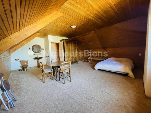 Pavillon 5 chambres avec terrain de 652m2