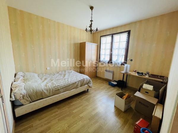 Pavillon 5 chambres avec terrain de 652m2