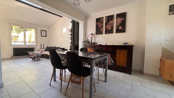 Maison 5 pièces Corbeil-Essonnes - Jardin 1112m² + Garages double