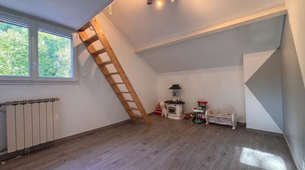 Maison 5 pièces Corbeil-Essonnes - Jardin 1112m² + Garages double