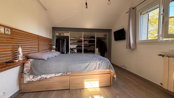 Maison 5 pièces Corbeil-Essonnes - Jardin 1112m² + Garages double