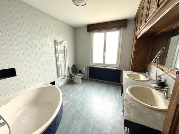 A LOUER – Maison individuelle 5 pipèces meublée – bail à l’an