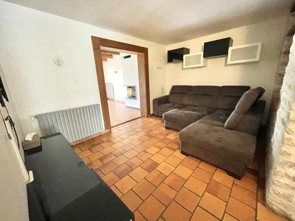 A LOUER – Maison individuelle 5 pipèces meublée – bail à l’an