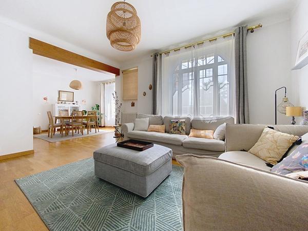 OFFRE ACCEPTEE - Charmante maison des années 30 à deux pas du Busway