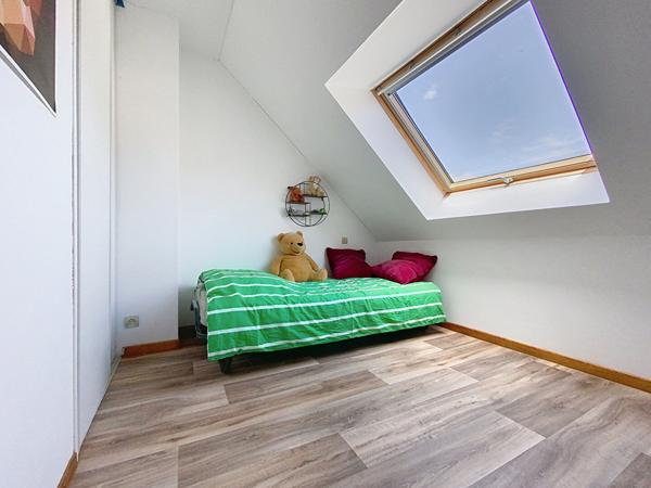 OFFRE ACCEPTEE - Charmante maison des années 30 à deux pas du Busway