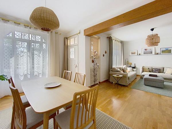 OFFRE ACCEPTEE - Charmante maison des années 30 à deux pas du Busway