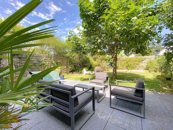 OFFRE ACCEPTEE - Charmante maison des années 30 à deux pas du Busway