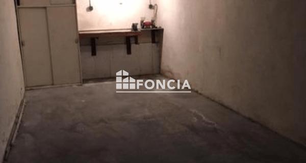 Location Parking 16 m² - Grenoble 38100