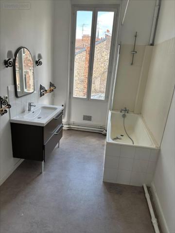 Appartement ancien à louer à Reims dans la Marne (51100), ref : 51047-1083322