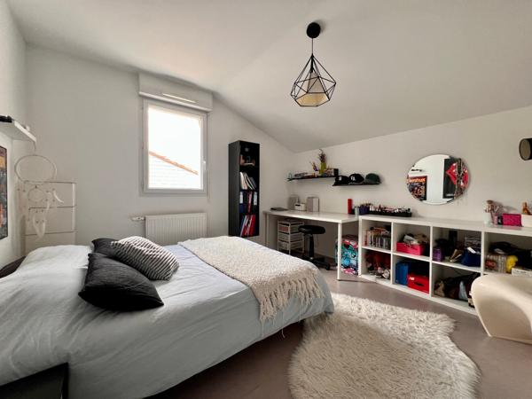 Magnifique Maison de 150 m2 - 4 Chambres - 1 Salle de bain - 1 Salle d'eau