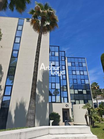 BUREAUX EN OPEN SPACE DES 36 M² A LOUER NICE OUEST AVEC PARKING PRIVATIF