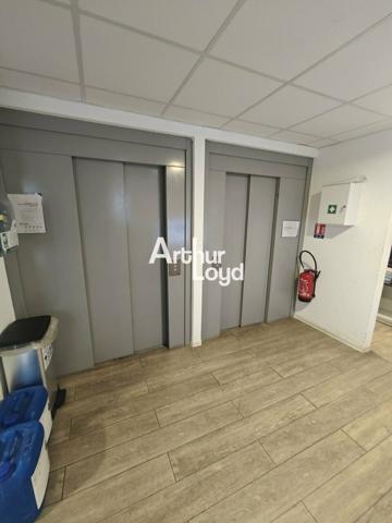 BUREAUX EN OPEN SPACE DES 36 M² A LOUER NICE OUEST AVEC PARKING PRIVATIF