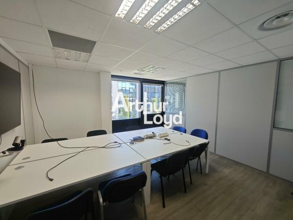 BUREAUX EN OPEN SPACE DES 36 M² A LOUER NICE OUEST AVEC PARKING PRIVATIF
