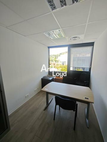 BUREAUX EN OPEN SPACE DES 36 M² A LOUER NICE OUEST AVEC PARKING PRIVATIF