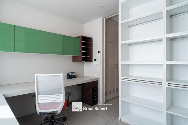 Bureaux à louer Lyon 3ème lumineux avec parking disponible en option