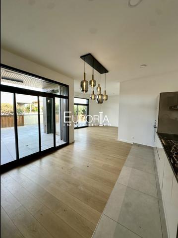 Appartement T5 Attique d'exception - centre tassin-la-Demi-Lune