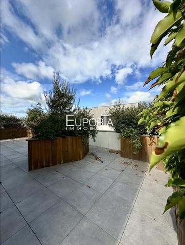 Appartement T5 Attique d'exception - centre tassin-la-Demi-Lune