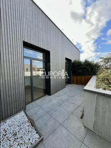 Appartement T5 Attique d'exception - centre tassin-la-Demi-Lune