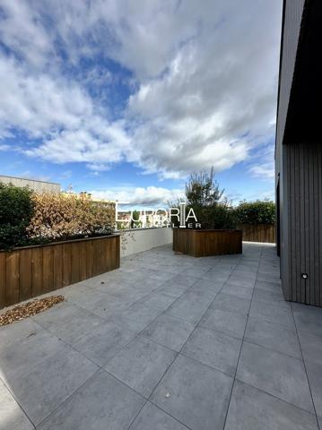 Appartement T5 Attique d'exception - centre tassin-la-Demi-Lune