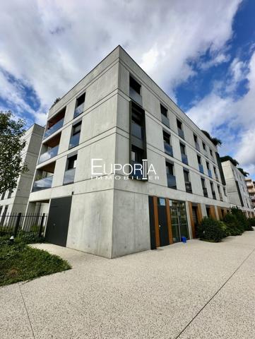 Appartement T5 Attique d'exception - centre tassin-la-Demi-Lune
