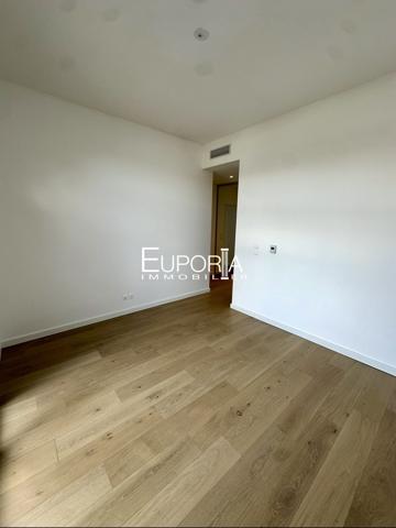 Appartement T5 Attique d'exception - centre tassin-la-Demi-Lune