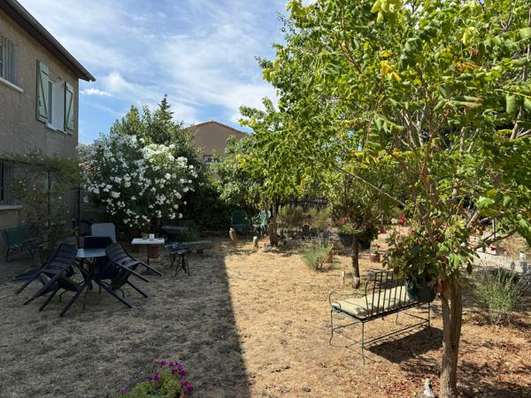 CHARMANTE MAISON FAMILIALE ENTRE VILLE ET CAMPAGNE