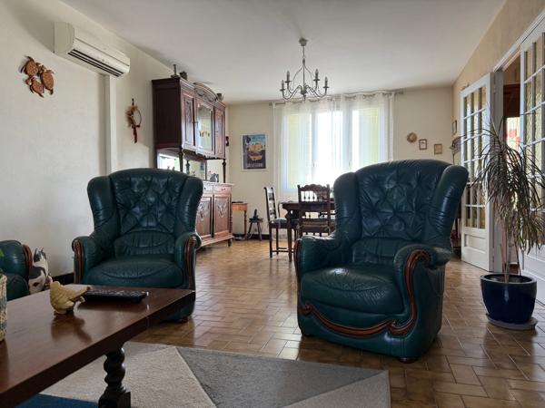 CHARMANTE MAISON FAMILIALE ENTRE VILLE ET CAMPAGNE
