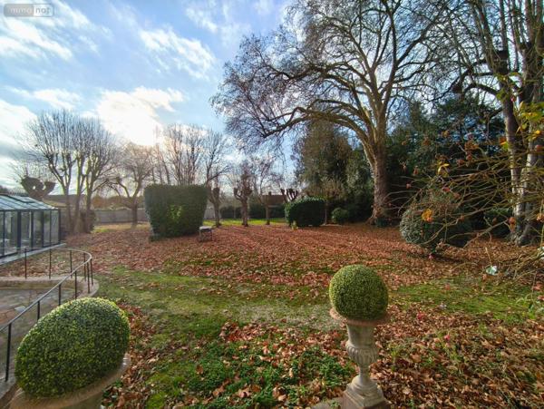 Grande propriété à vendre à Sainte-Gemme-Moronval dans l'Eure-et-Loir (28500), ref : 1017527