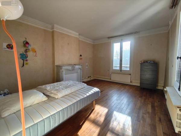 Grande propriété à vendre à Sainte-Gemme-Moronval dans l'Eure-et-Loir (28500), ref : 1017527