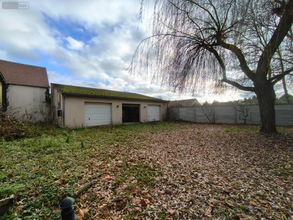 Grande propriété à vendre à Sainte-Gemme-Moronval dans l'Eure-et-Loir (28500), ref : 1017527