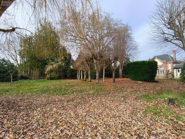 Grande propriété à vendre à Sainte-Gemme-Moronval dans l'Eure-et-Loir (28500), ref : 1017527