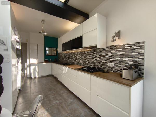 Grande propriété à vendre à Sainte-Gemme-Moronval dans l'Eure-et-Loir (28500), ref : 1017527