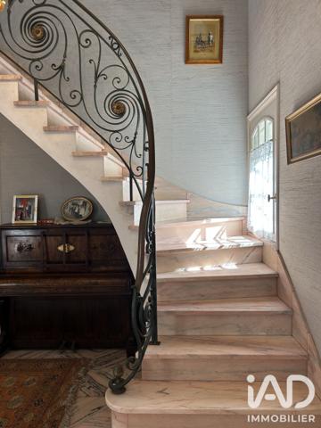 Maison à vendre 8 pièces 214 m² Ploumagoar