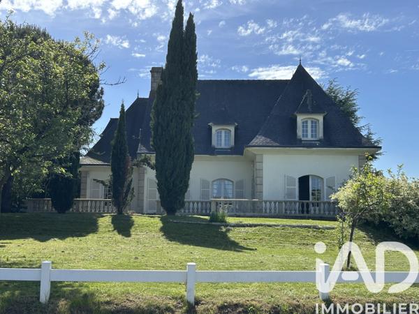 Maison à vendre 8 pièces 214 m² Ploumagoar