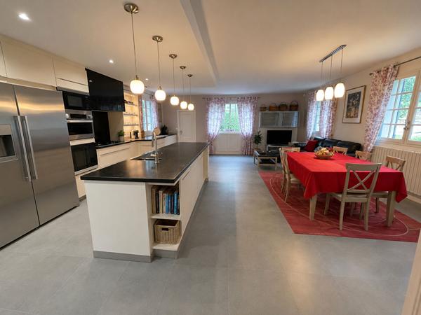 Villa 205 m2 sur terrain de 1600m2