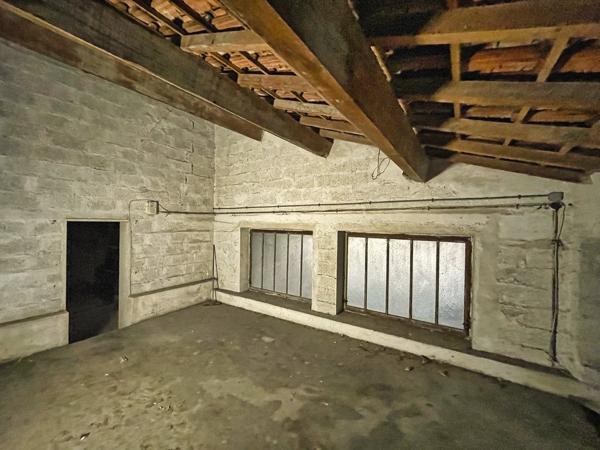 Appartements de caractère - 400 m² à rénover au coeur de Saint-Ambroix St ambroix
