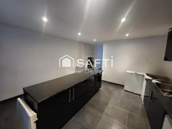 Centre-ville Saint-Amand-Montrond – Maison de ville 80 m² louée, rentabilité +9 %