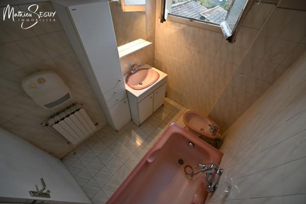 MILLERY – Beau potentiel pour cette maison P7 avec jardin, sous-sol et dépendances