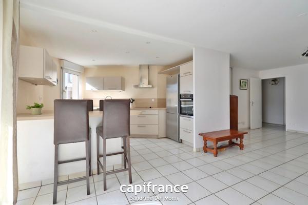SAINT GENIS LES OLLIERES - Appartement T3 avec grande terrasse, garage et cave