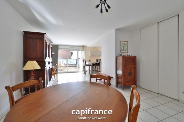 SAINT GENIS LES OLLIERES - Appartement T3 avec grande terrasse, garage et cave
