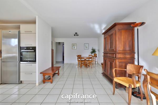 SAINT GENIS LES OLLIERES - Appartement T3 avec grande terrasse, garage et cave