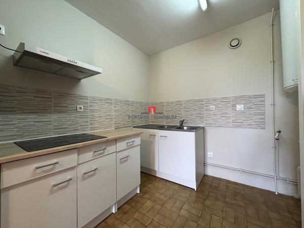 APPARTEMENT T3 - BLAYE CENTRE