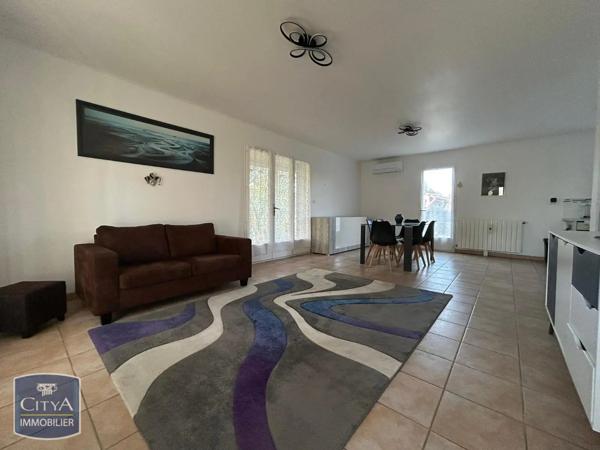 Maison à louer 4 pièces 85.06m² Calvisson (30420)