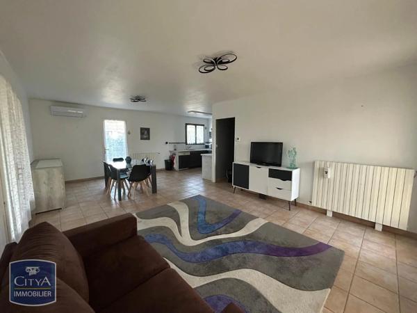 Maison à louer 4 pièces 85.06m² Calvisson (30420)