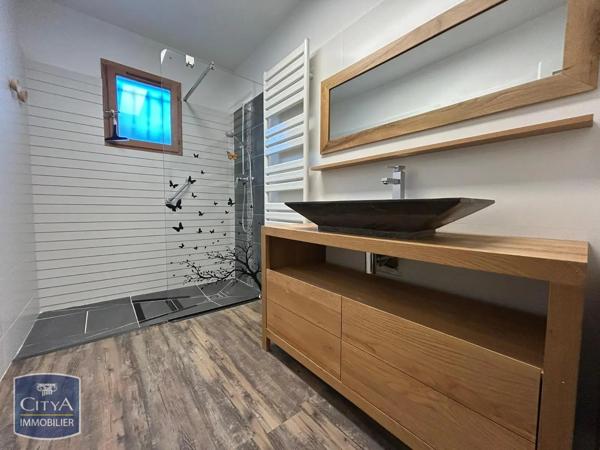 Maison à louer 4 pièces 85.06m² Calvisson (30420)