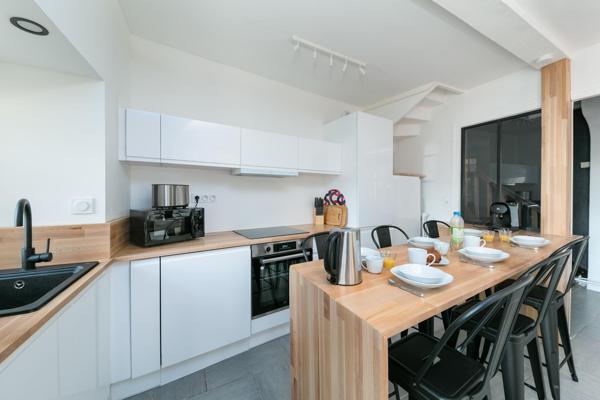 Maison  pierres 6 pièces à vendre au centre historique de Dinan.