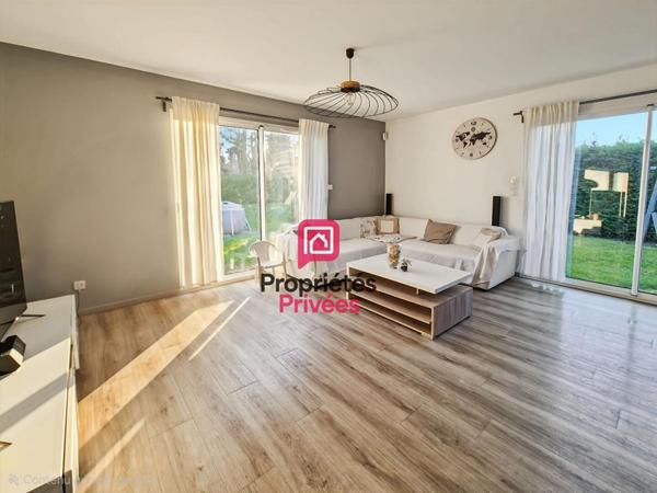 Maison contemporaine 107 m2 - 4 chambres - Piscine - Secteur Calme