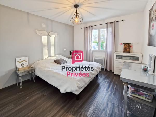 Maison contemporaine 107 m2 - 4 chambres - Piscine - Secteur Calme