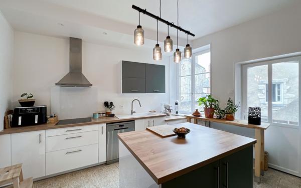 Maison à vendre    5 pièces • 170 m2 Beaugency